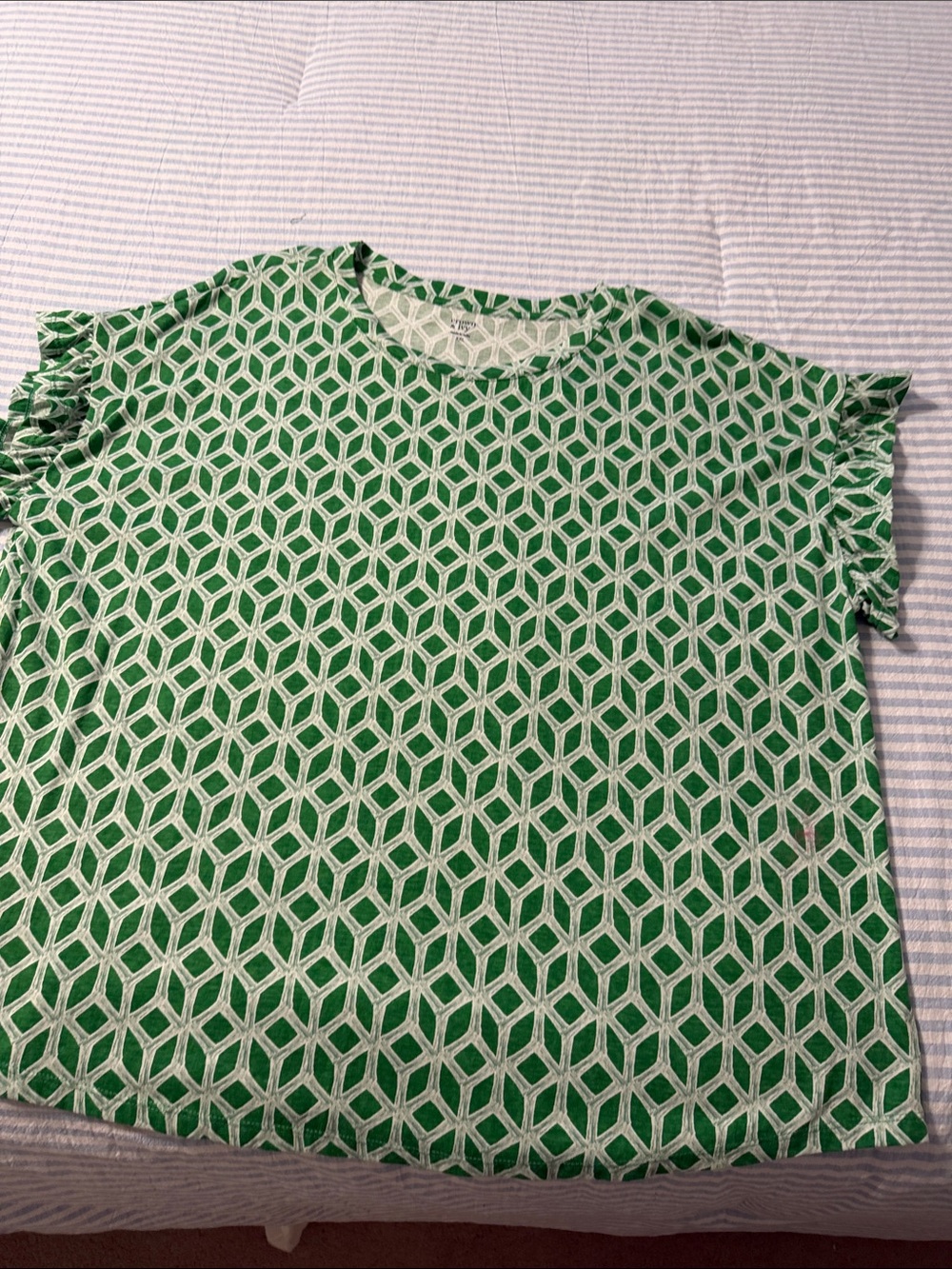 crown & ivy Green Geometric Ruffle-Sleeve Tee